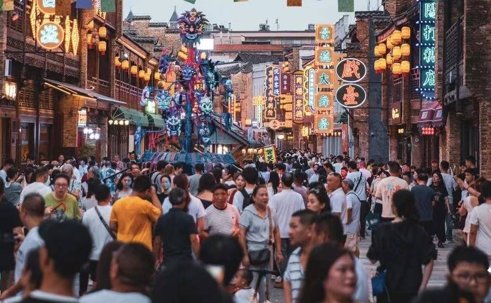 皇冠信用盘在线注册_景德镇陶阳里步行街收费引热议皇冠信用盘在线注册,景区回应