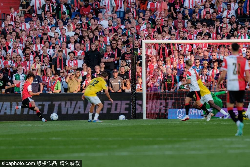 皇冠信用网会员注册网址_费内巴切5-2逆转费耶诺德晋级欧冠资格赛:弗雷德的超级世界波引爆全场