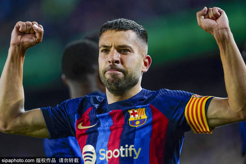 皇冠信用網_17年22冠皇冠信用網!36岁西班牙传奇后卫阿尔巴自宣 赛季结束后退役