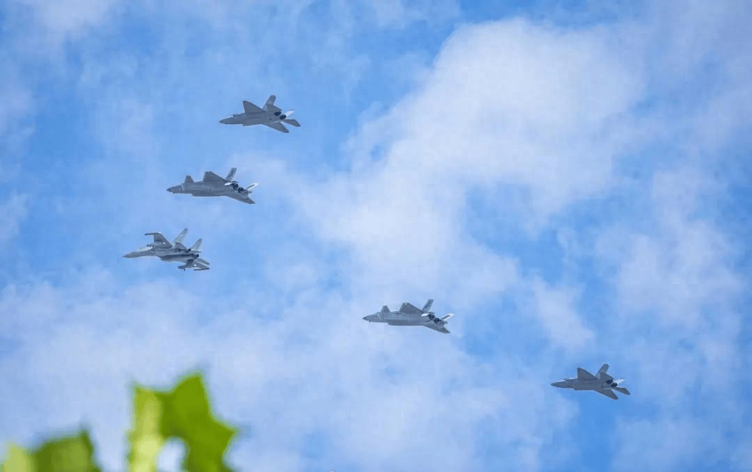 皇冠皇冠代理平台
_高市早苗通知全球皇冠皇冠代理平台
,不撤回涉台言论,话音刚落,解放军攻击11亮相