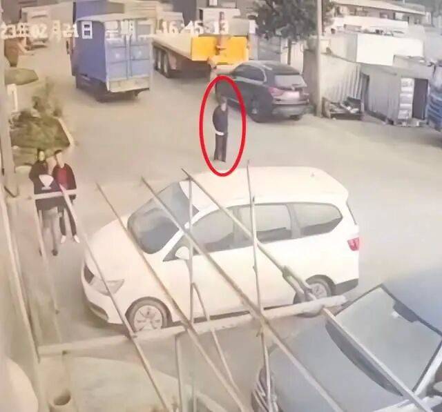 皇冠信用网站
_阳江95岁老翁车祸住院3月去世皇冠信用网站
，鉴定称自身因素系死亡主因；司机被判一年两个月不断申诉，广东高院：量刑明显不当将再审