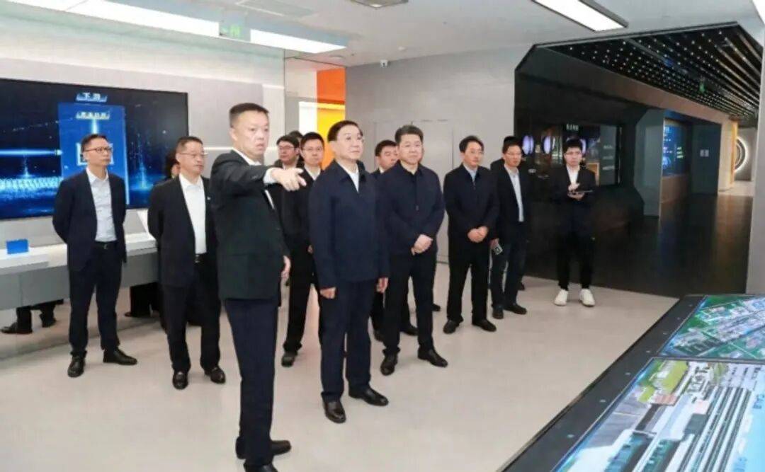 皇冠信用網代理注册
_成都市长王凤朝落马幕后:关系紧密的温州商人先期被带走