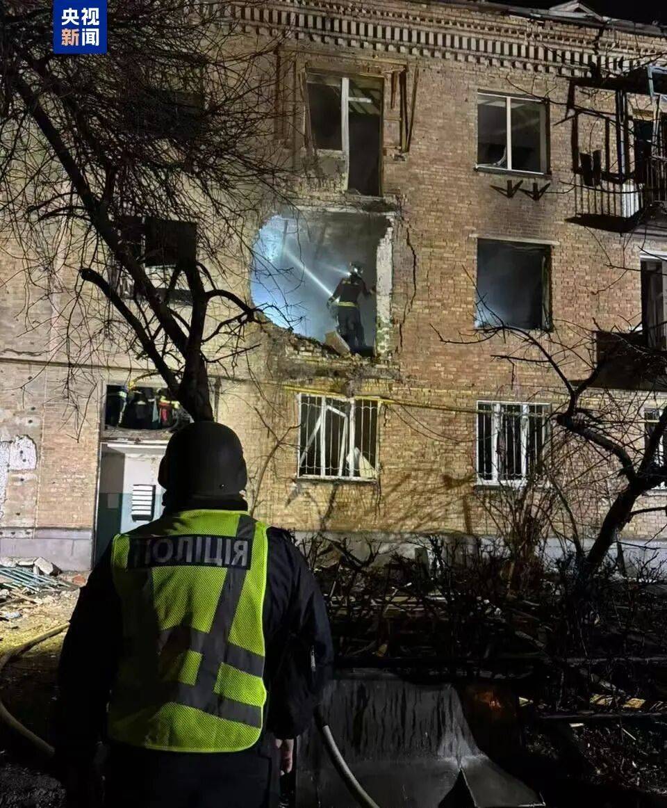 皇冠信用登123出租
_俄乌皇冠信用登123出租
,突发!泽连斯基:俄发射约36枚导弹近600架无人机,致乌3人死亡