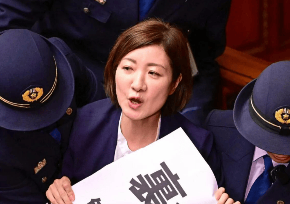 印第安纳步行者 vs 克里夫兰骑士
_日本共产党带头：高市早苗必须撤回言论印第安纳步行者 vs 克里夫兰骑士
，一旦开战，中日都承担不起！