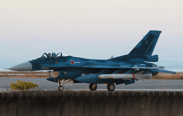 皇冠信用代理出租
_日本大机群挂48枚导弹模拟攻击辽宁舰皇冠信用代理出租
?上演“送人头”名场面