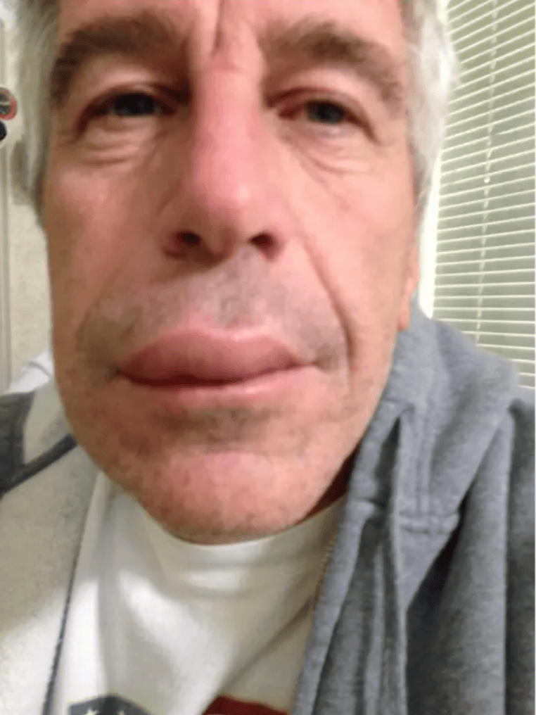 香港足球赛
_爱泼斯坦遗产管理团队交出的95000份影像资料部分曝光香港足球赛
，特朗普等政要出现其中