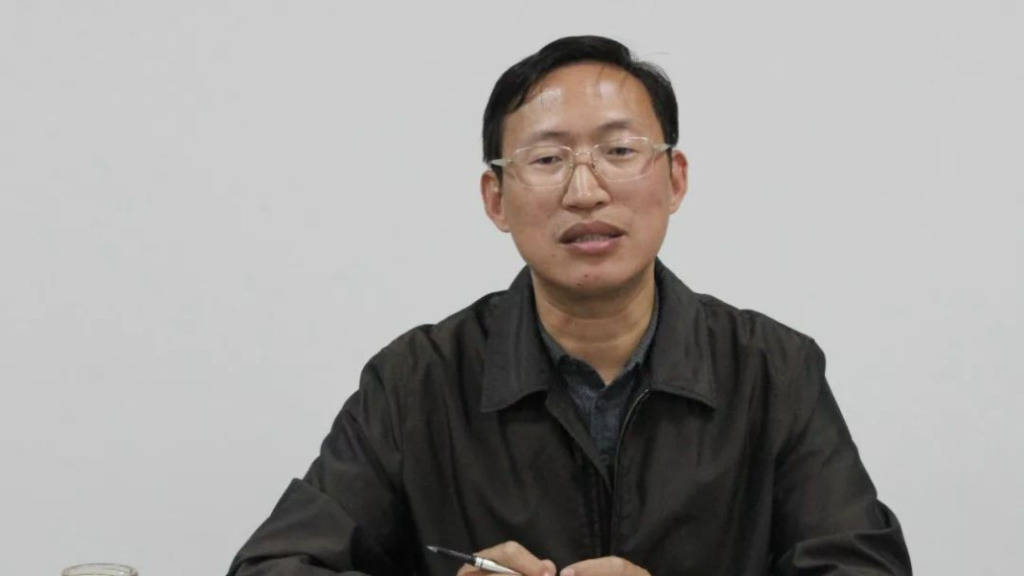 皇冠信用网代理申请
_随州市委常委、常务副市长吴丕华任孝感市人大常委会党组书记