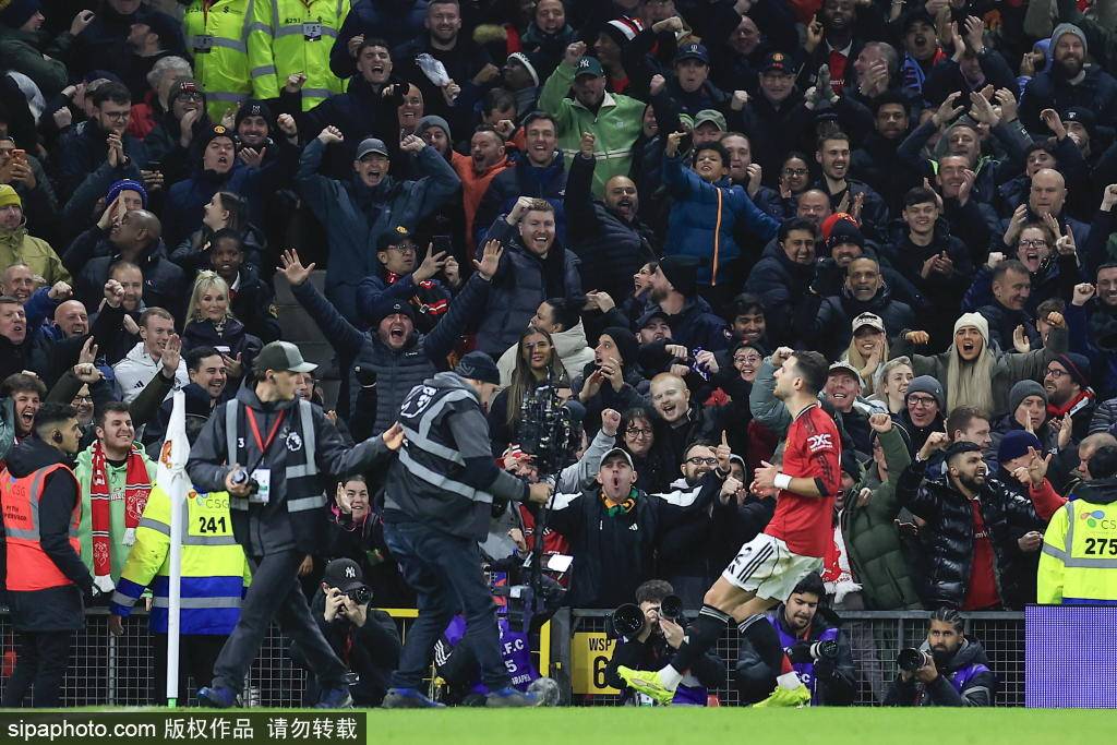 世界杯皇冠代理平台_曼联新星艾登-海文崛起:阿莫林的防守新核心