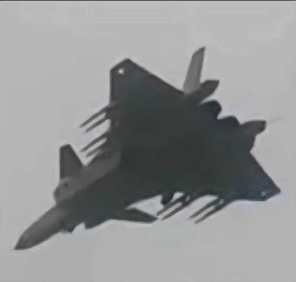 皇冠体育App下载_中国解放军释重磅信号！歼20首次亮剑台海皇冠体育App下载，将打瘫台军海马斯远火