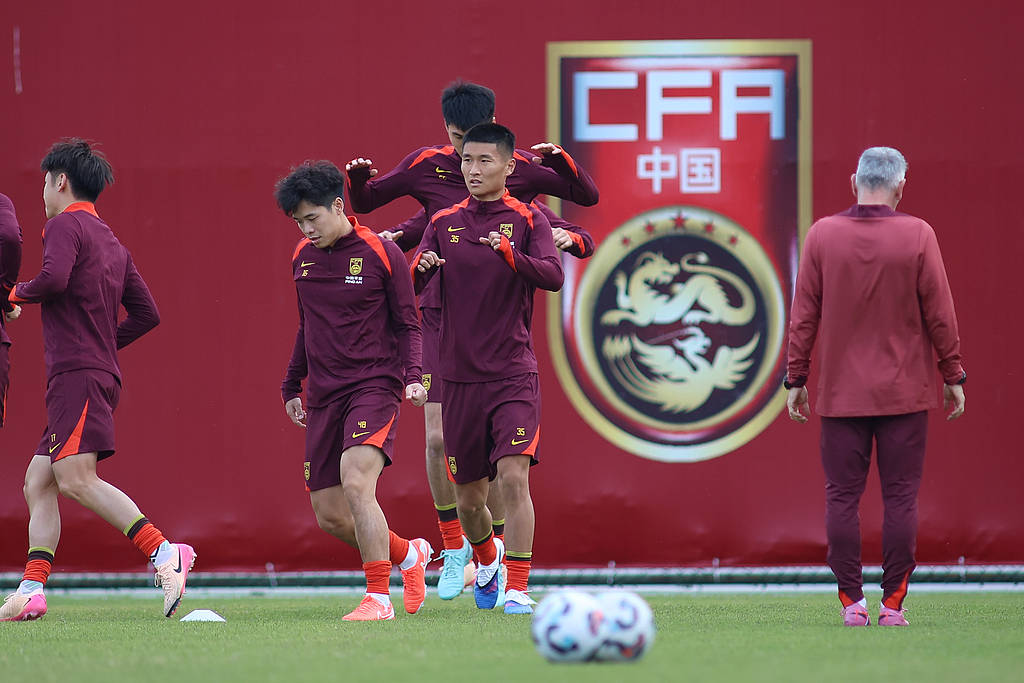 正版皇冠信用网代理_黄健翔： 今天的国足实力和水平 是十年前甚至更早就决定的