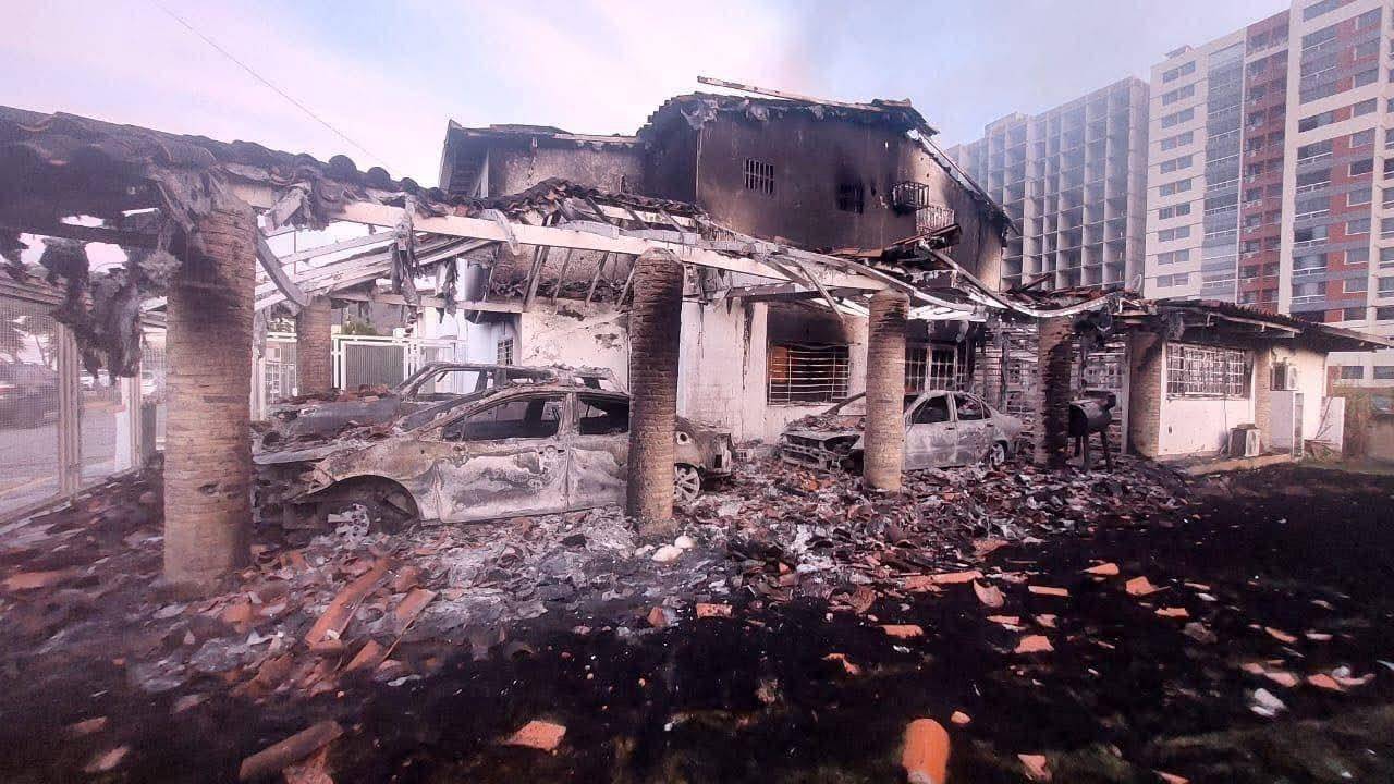 皇冠信用出租足球_真实战场太惨烈!遭遇美军突袭皇冠信用出租足球,古巴军团拒绝投降,61岁上校战死