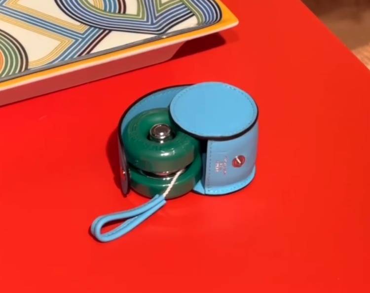 皇冠代理占成
_一个悠悠球卖1万8千元!部分地区已断货皇冠代理占成
,网友:我的童年不配……