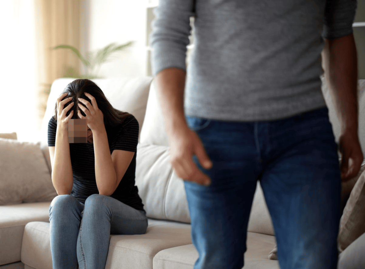 皇冠信用
_妻子分居后与已婚男子同居皇冠信用
,丈夫持刀杀害男方被判无期!死者家属起诉索赔358万,一审判了